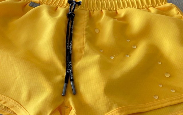 Kvalitné pánske plavky Roberto Lucca — Hi-Tech materiál, presný strih, dlhá životnosť